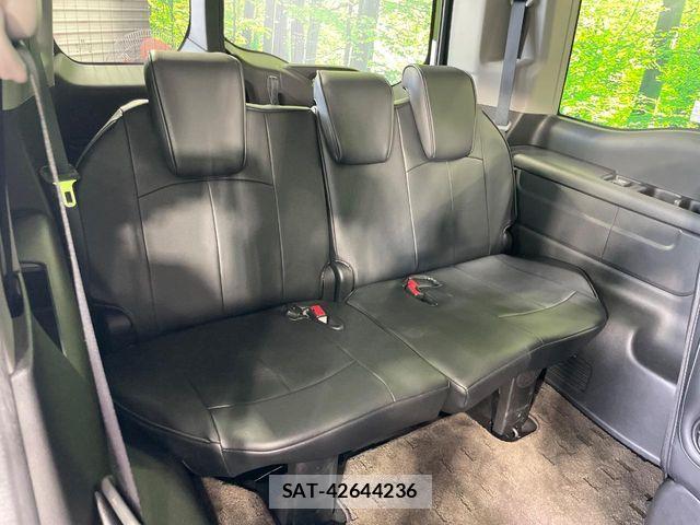 Honda STEP WGN 2017-05 8338009-9