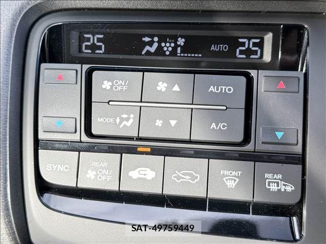 Honda STEP WGN 2019-06 8338011-13