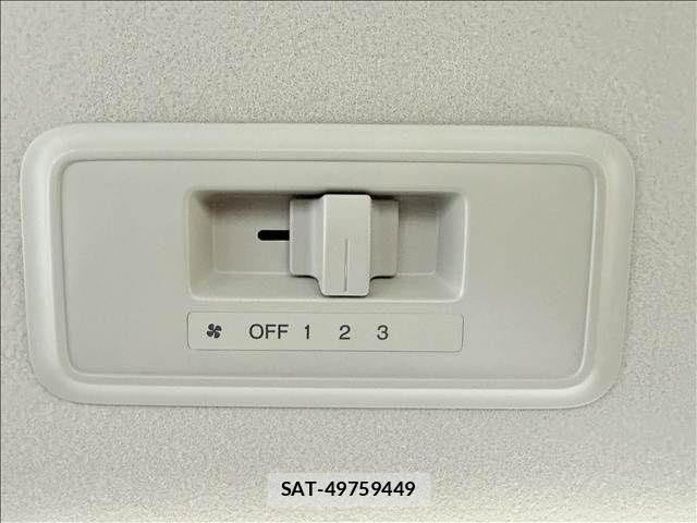 Honda STEP WGN 2019-06 8338011-27