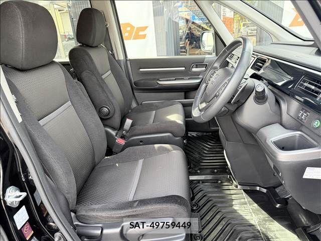 Honda STEP WGN 2019-06 8338011-8