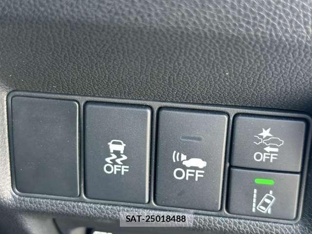 Honda STEP WGN 2018-04 8355659-18