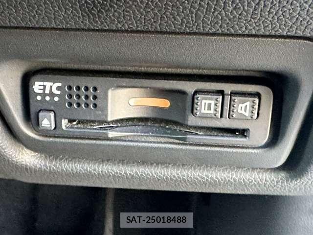 Honda STEP WGN 2018-04 8355659-19