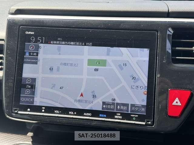 Honda STEP WGN 2018-04 8355659-24