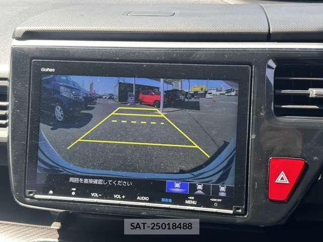 Honda STEP WGN 2018-04 8355659-27