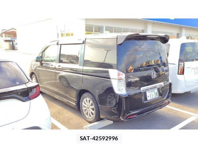 Honda STEP WGN 2012-03 8355668-1