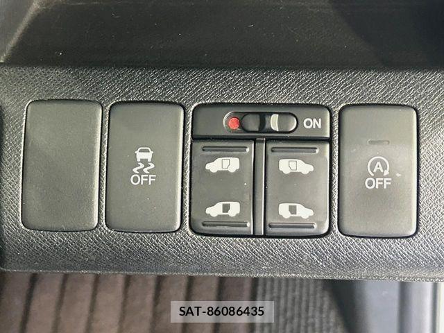 Honda STEP WGN 2013-12 8355667-5