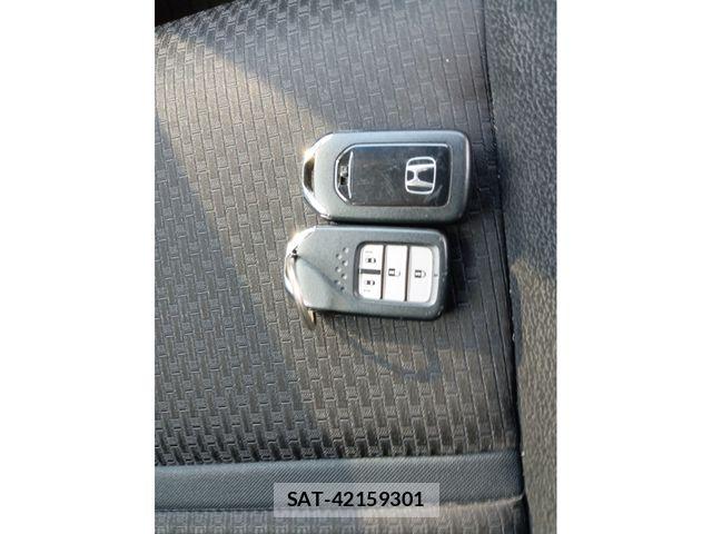 Honda STEP WGN 2018-01 8355658-28