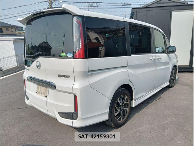 Honda STEP WGN 2018-01 8355658-4