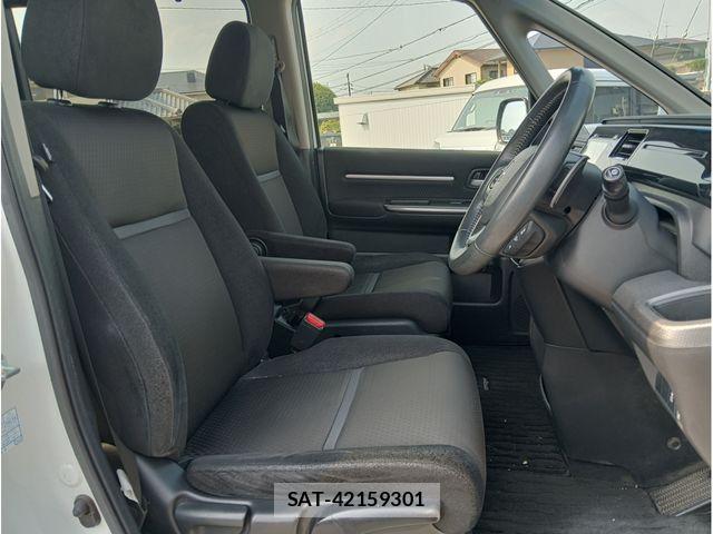 Honda STEP WGN 2018-01 8355658-8