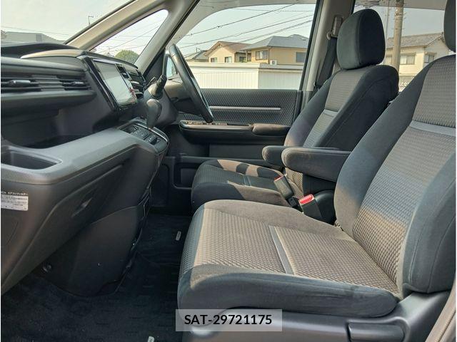 Honda STEP WGN 2015-06 8353764-9