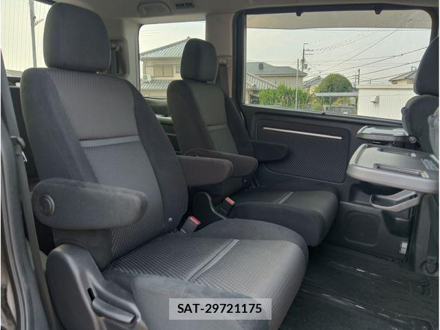 Honda STEP WGN 2015-06 8353764-21