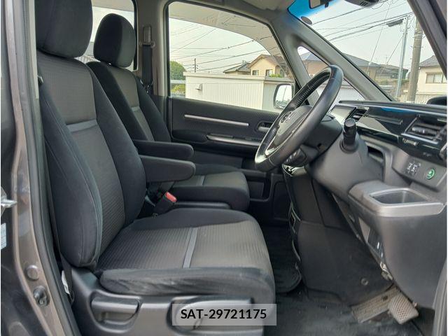 Honda STEP WGN 2015-06 8353764-8