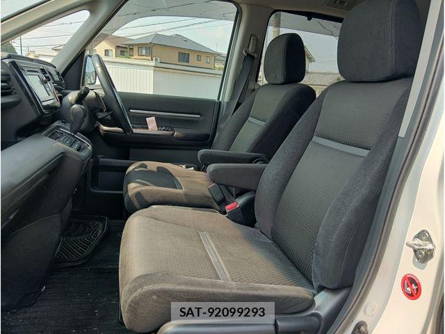 Honda STEP WGN 2018-05 8353765-9