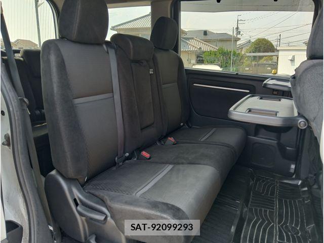 Honda STEP WGN 2018-05 8353765-21