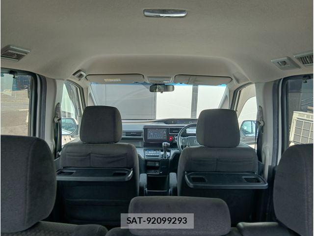 Honda STEP WGN 2018-05 8353765-23