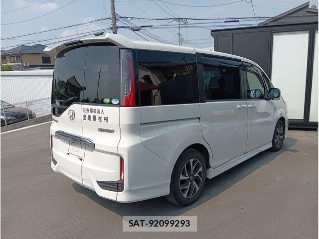 Honda STEP WGN 2018-05 8353765-4