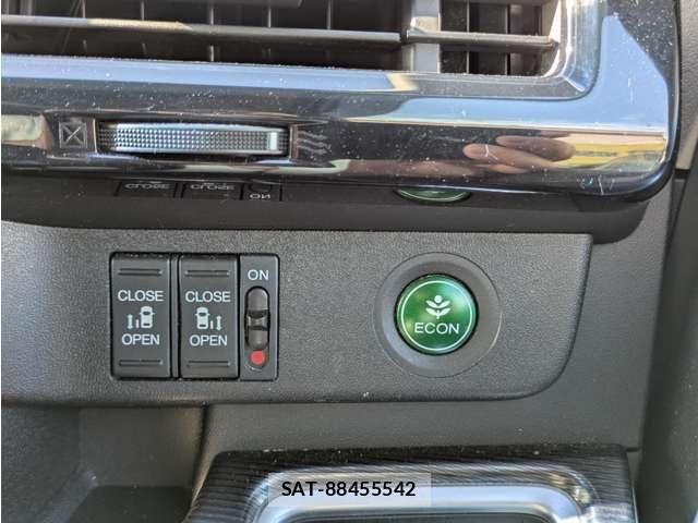 Honda STEP WGN 2017-09 8355657-27