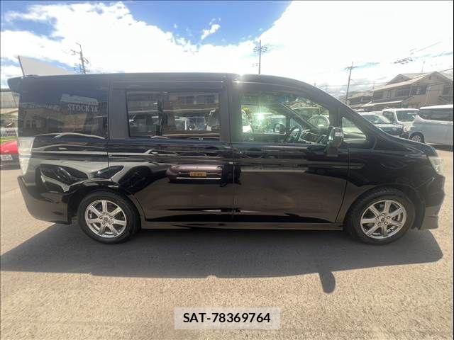 Honda STEP WGN 2010-11 8355664-5