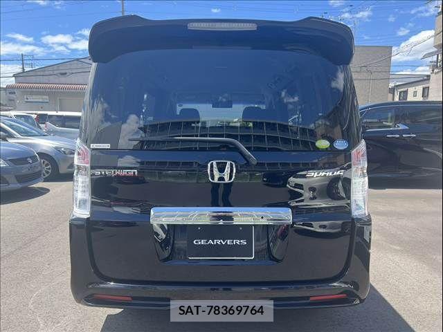 Honda STEP WGN 2010-11 8355664-8