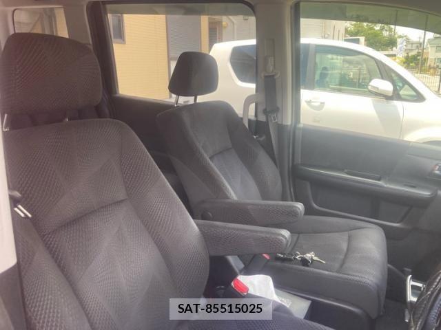 Honda STEP WGN 2010-01 8355666-10