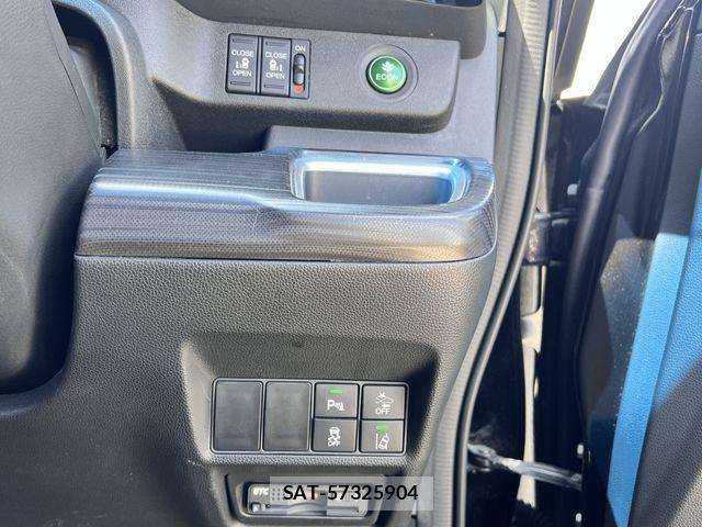 Honda STEP WGN 2016-08 8369012-8