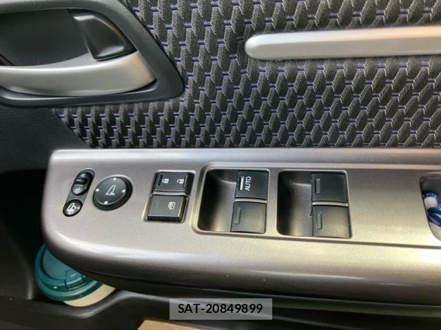 Honda STEP WGN 2017-08 8369009-13
