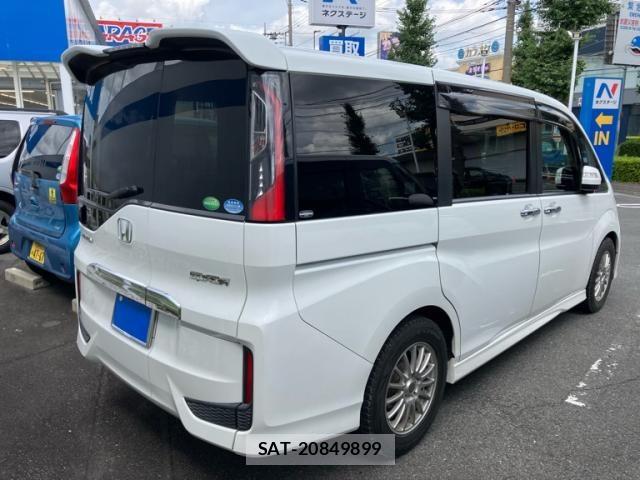 Honda STEP WGN 2017-08 8369009-3
