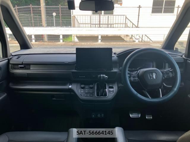 Honda STEP WGN 2022-07 8369003-16