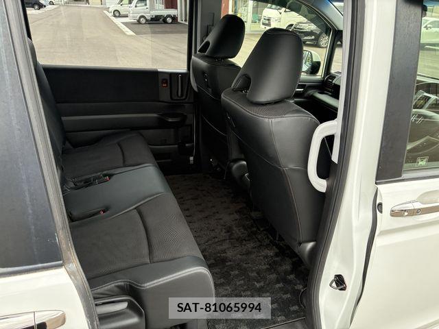 Honda STEP WGN 2013-03 8369020-13