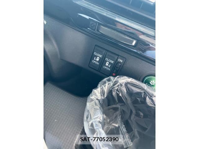Honda STEP WGN 2015-10 8369014-20