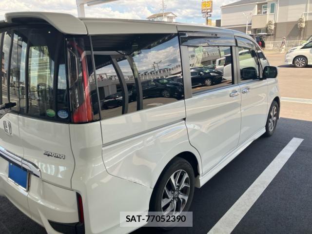 Honda STEP WGN 2015-10 8369014-3