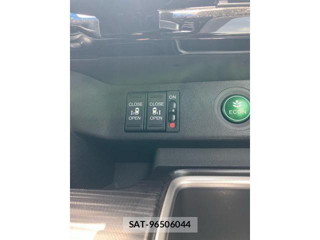 Honda STEP WGN 2016-01 8369010-13
