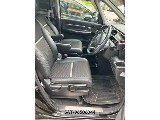 Honda STEP WGN 2016-01 8369010-17