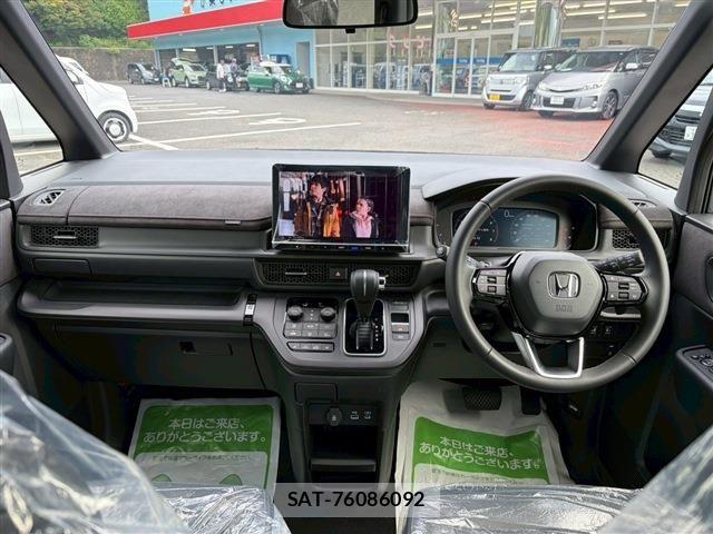 Honda STEP WGN 2026-05 8368999-13