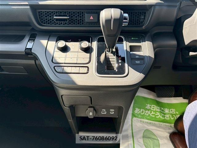 Honda STEP WGN 2026-05 8368999-25