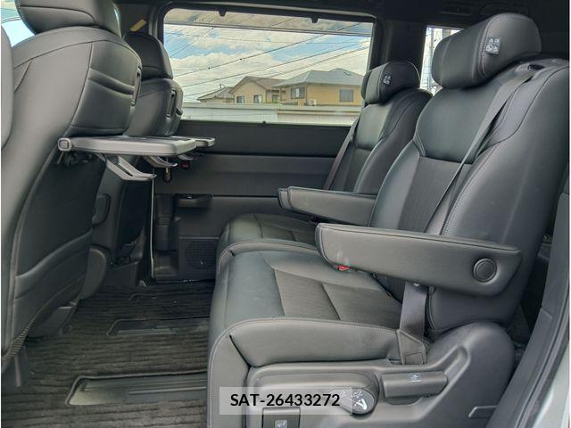 Honda STEP WGN 2024-05 8369007-19
