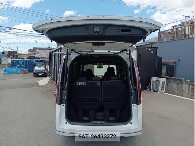 Honda STEP WGN 2024-05 8369007-22