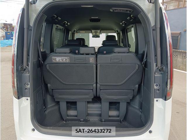 Honda STEP WGN 2024-05 8369007-23