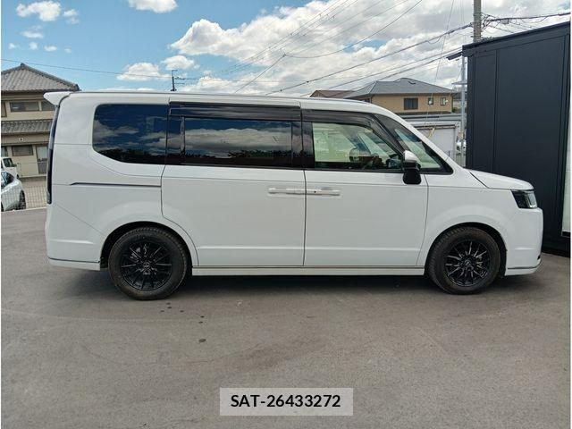 Honda STEP WGN 2024-05 8369007-3