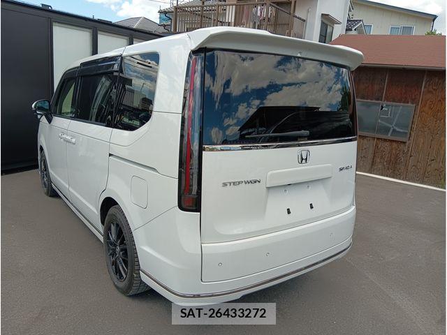 Honda STEP WGN 2024-05 8369007-6