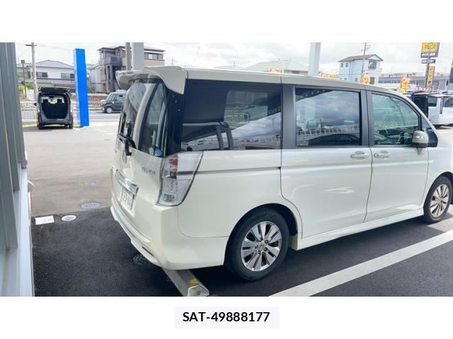 Honda STEP WGN 2011-09 8369025-3