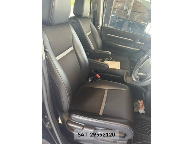 Honda STEP WGN 2021-10 8369005-18