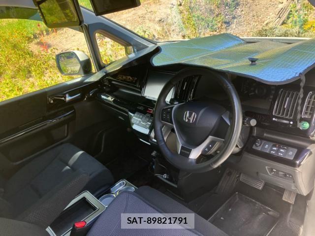 Honda STEP WGN 2013-03 8369021-12