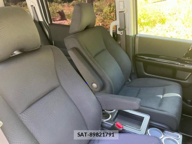 Honda STEP WGN 2013-03 8369021-13