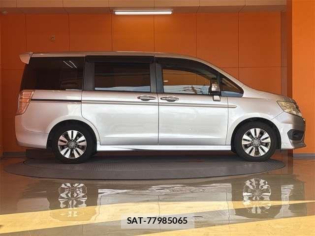 Honda STEP WGN 2012-05 8369023-10