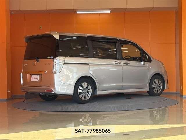 Honda STEP WGN 2012-05 8369023-11