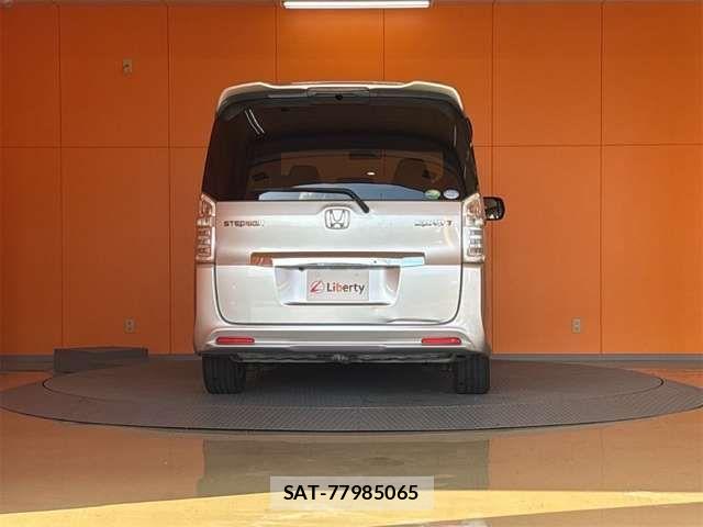 Honda STEP WGN 2012-05 8369023-12