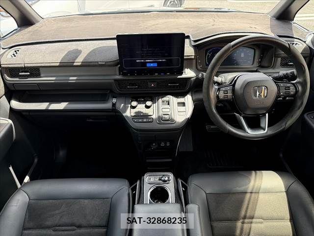 Honda STEP WGN 2024-02 8372230-1