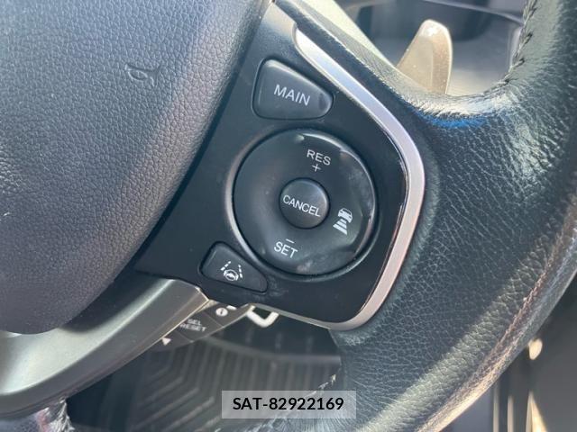 Honda STEP WGN 2018-04 8372231-13