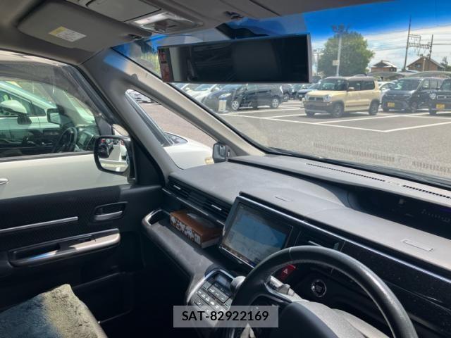 Honda STEP WGN 2018-04 8372231-15